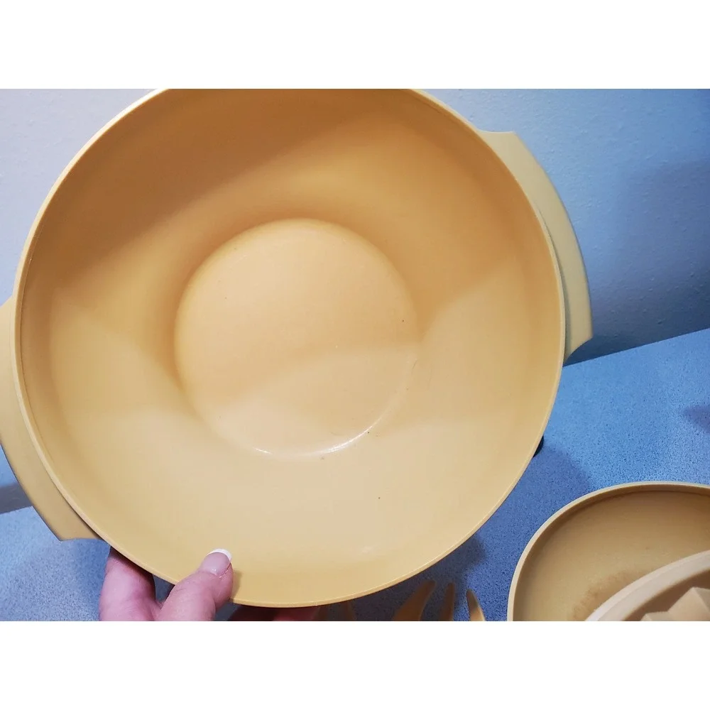 Vintage Tupperware Harvest Gold Salad Set 274-1 Bowl Lid 7 Bowls Tongs 10pc